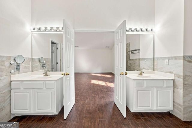 443 Leggett Oaks Lane, Lawrenceville, GA 30043