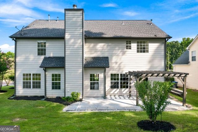443 Leggett Oaks Lane, Lawrenceville, GA 30043