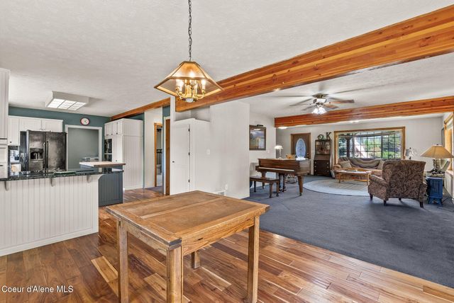568 Meadowlark Ln, Oldtown, ID 83822