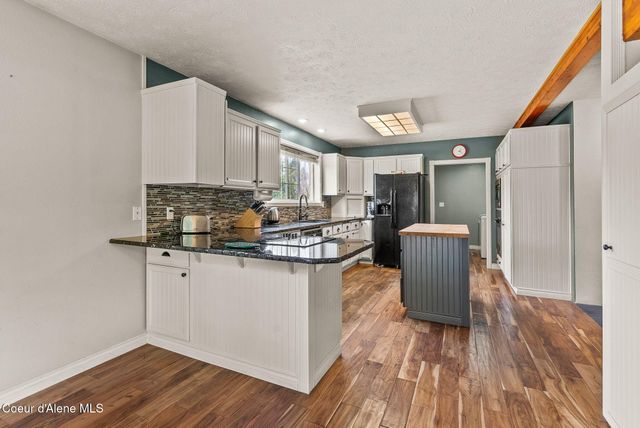568 Meadowlark Ln, Oldtown, ID 83822