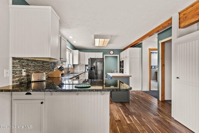 568 Meadowlark Ln, Oldtown, ID 83822