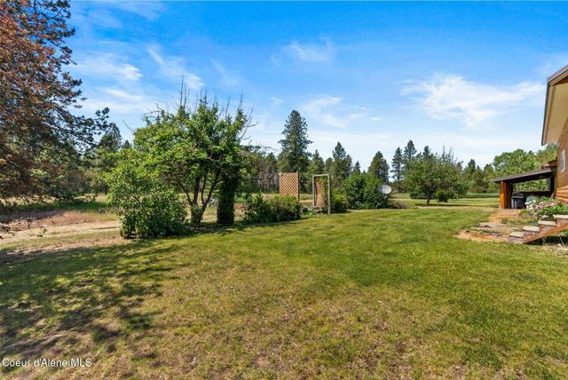 568 Meadowlark Ln, Oldtown, ID 83822