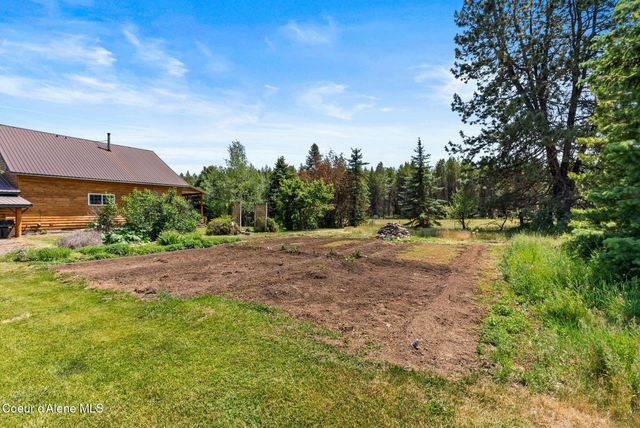 568 Meadowlark Ln, Oldtown, ID 83822