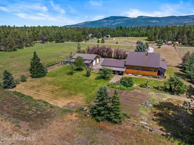 568 Meadowlark Ln, Oldtown, ID 83822