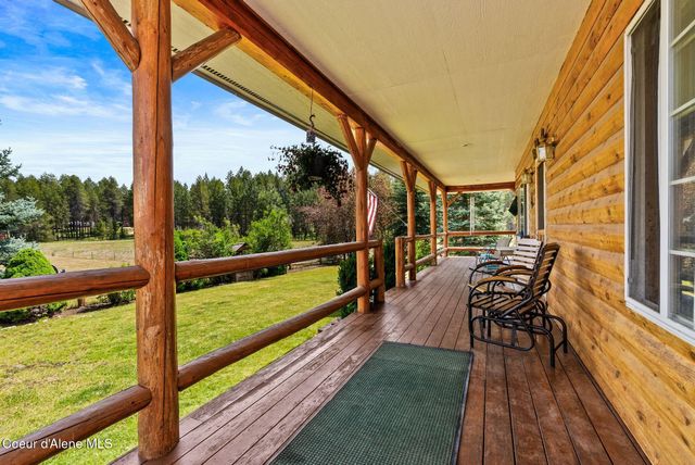 568 Meadowlark Ln, Oldtown, ID 83822