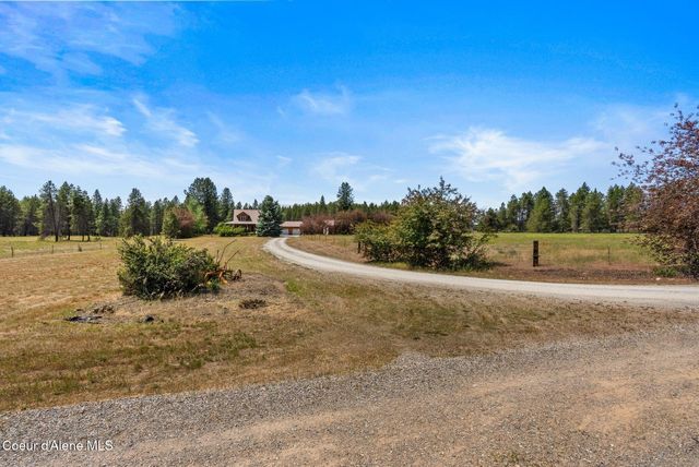 568 Meadowlark Ln, Oldtown, ID 83822