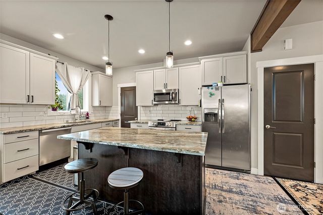 2806 NE Bowen Street, Bremerton, WA 98310