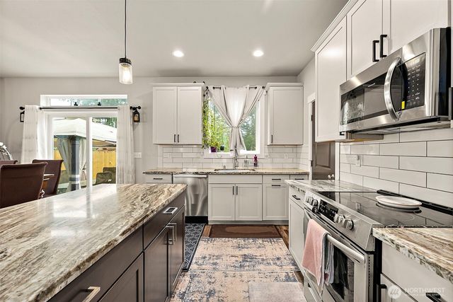 2806 NE Bowen Street, Bremerton, WA 98310