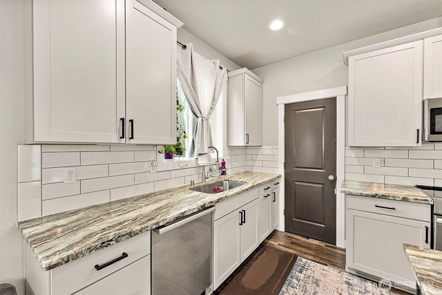 2806 NE Bowen Street, Bremerton, WA 98310