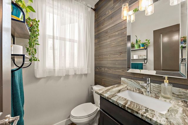 2806 NE Bowen Street, Bremerton, WA 98310