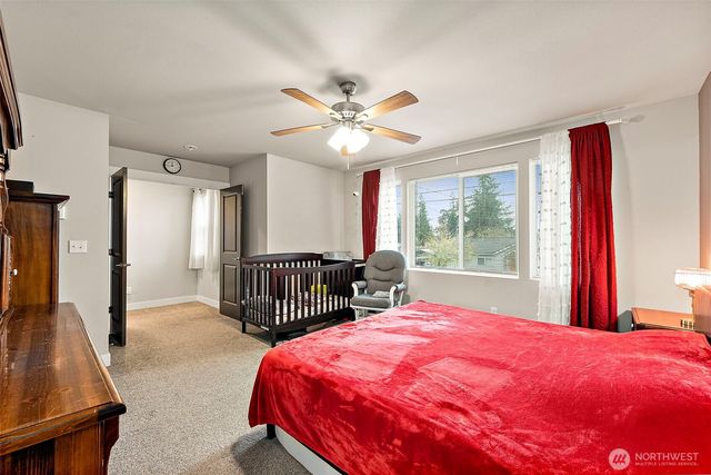 2806 NE Bowen Street, Bremerton, WA 98310