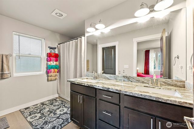 2806 NE Bowen Street, Bremerton, WA 98310