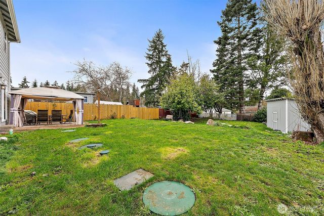 2806 NE Bowen Street, Bremerton, WA 98310