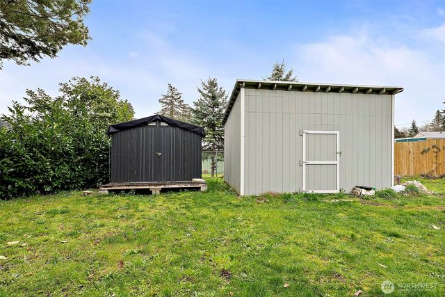 2806 NE Bowen Street, Bremerton, WA 98310