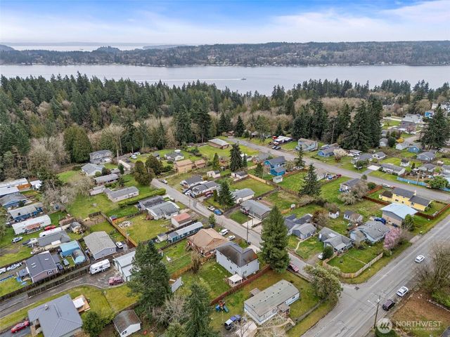 2806 NE Bowen Street, Bremerton, WA 98310