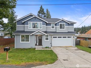 2806 NE Bowen Street, Bremerton, WA 98310