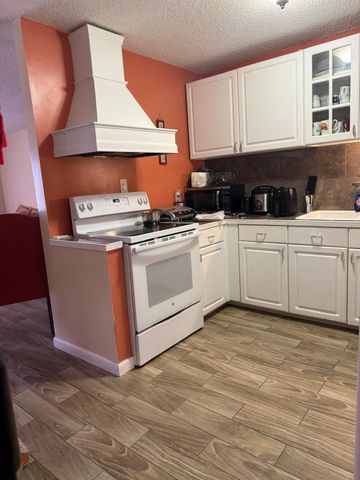 4171 SE Geneva Drive, Stuart, FL 34997