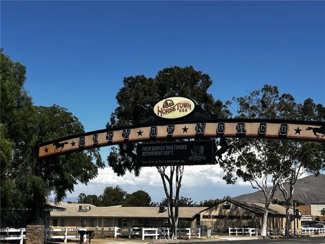 2830 Crestview Drive, Norco, CA 92860