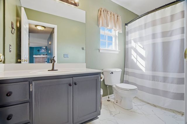 6212 H B Lee Rd, Springfield, TN 37172