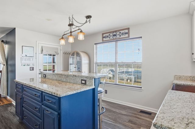 6212 H B Lee Rd, Springfield, TN 37172