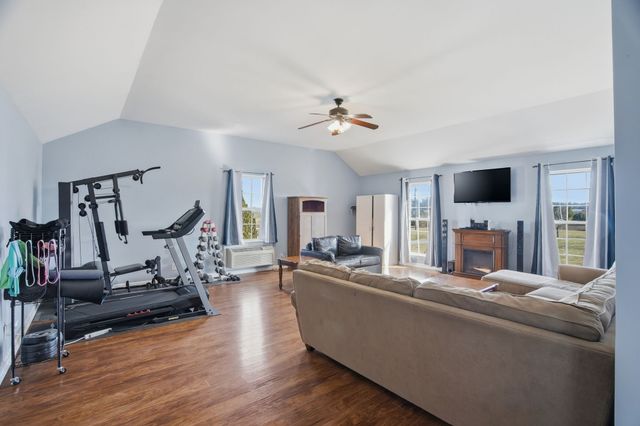 6212 H B Lee Rd, Springfield, TN 37172