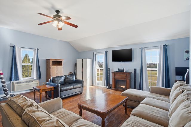 6212 H B Lee Rd, Springfield, TN 37172