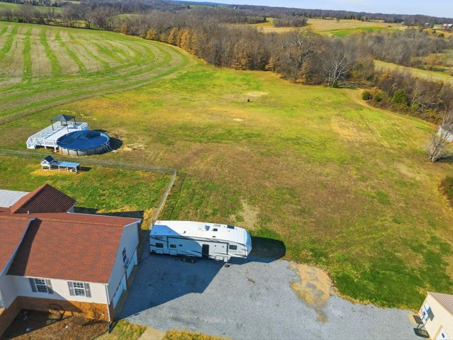 6212 H B Lee Rd, Springfield, TN 37172