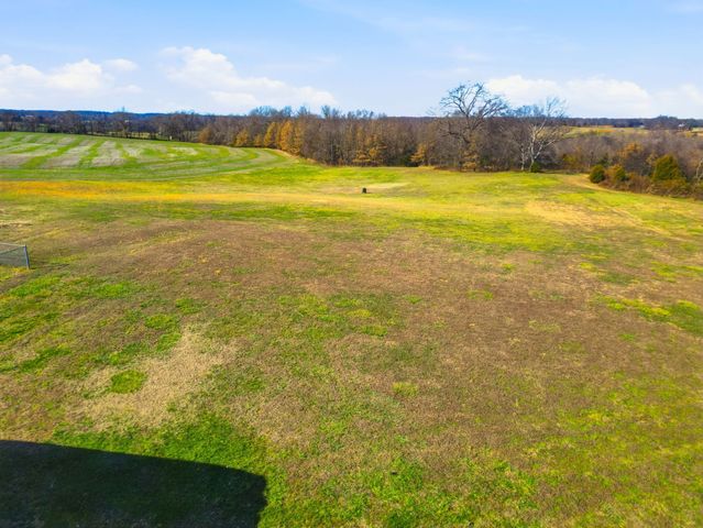 6212 H B Lee Rd, Springfield, TN 37172