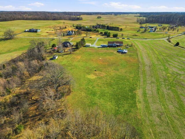 6212 H B Lee Rd, Springfield, TN 37172