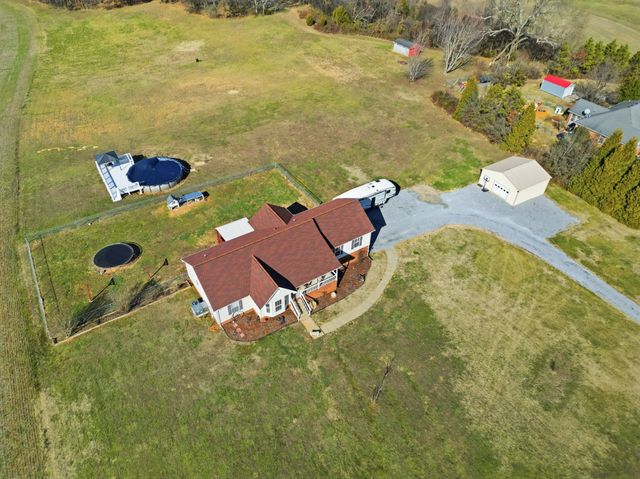 6212 H B Lee Rd, Springfield, TN 37172