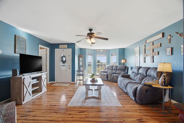 6212 H B Lee Rd, Springfield, TN 37172