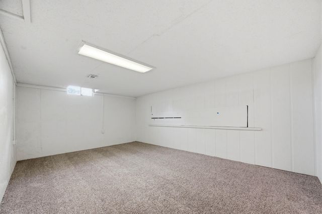 10800 E Kinkaid Ave, Wichita, KS 67207