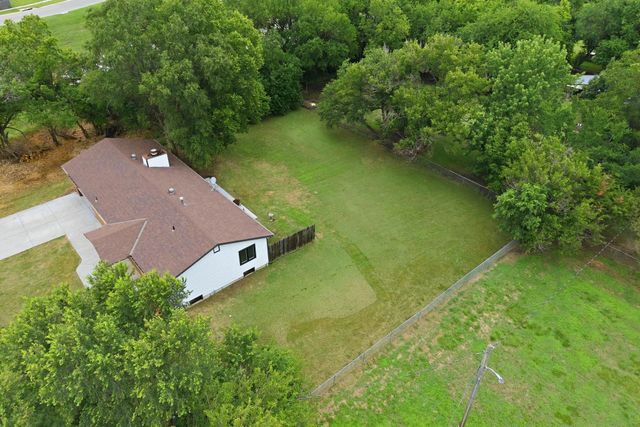 10800 E Kinkaid Ave, Wichita, KS 67207