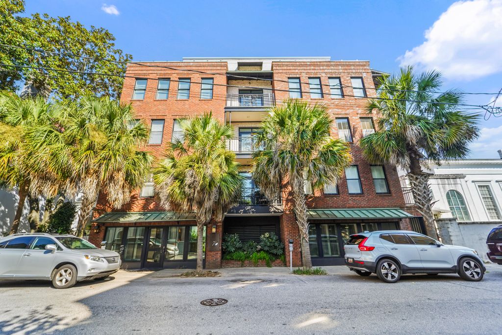 76 Society Street 23, Charleston, SC 29401