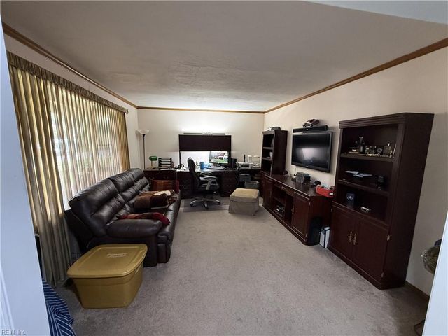 709 Harris Point DR, Virginia Beach, VA 23455
