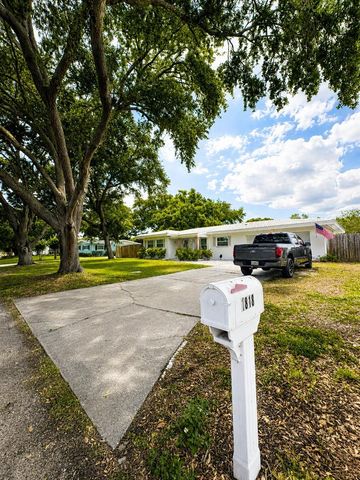 1818 MEADOW LANE, Clearwater, FL 33764
