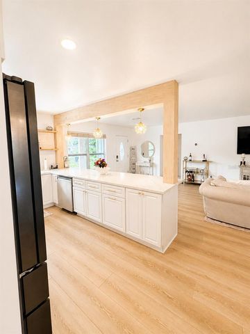 1818 MEADOW LANE, Clearwater, FL 33764