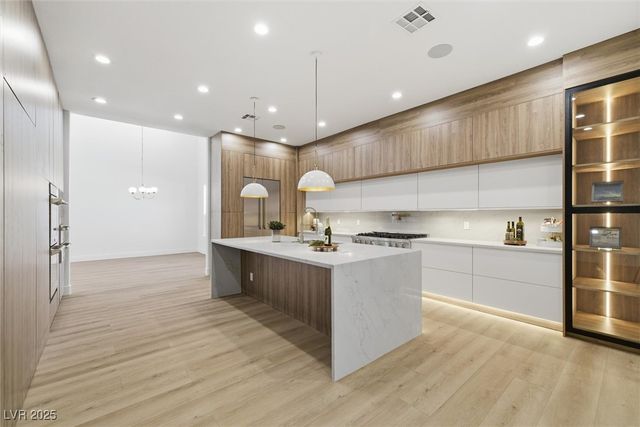 2566 Antique Blossom Avenue, Henderson, NV 89052