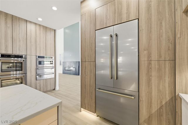 2566 Antique Blossom Avenue, Henderson, NV 89052