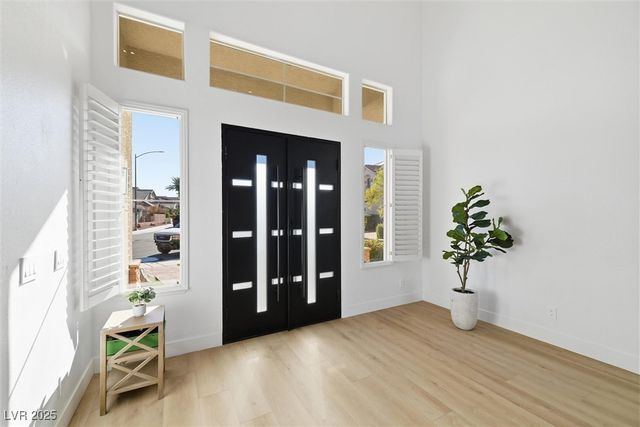 2566 Antique Blossom Avenue, Henderson, NV 89052