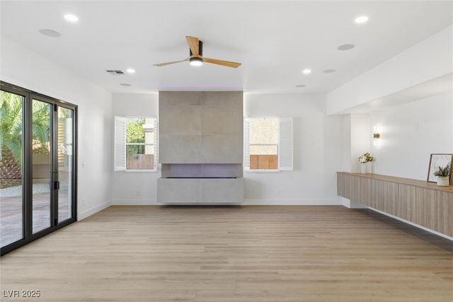 2566 Antique Blossom Avenue, Henderson, NV 89052