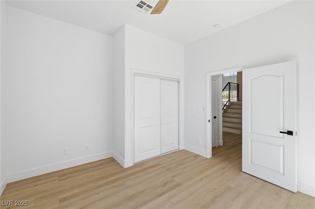 2566 Antique Blossom Avenue, Henderson, NV 89052