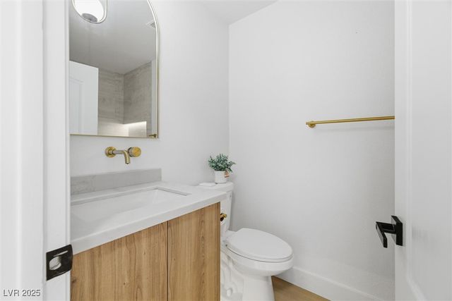 2566 Antique Blossom Avenue, Henderson, NV 89052