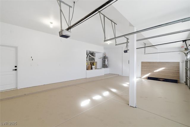 2566 Antique Blossom Avenue, Henderson, NV 89052