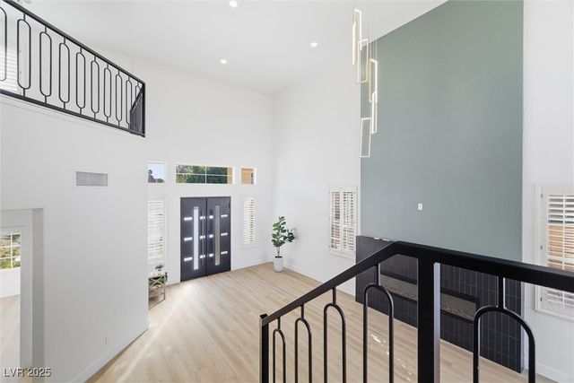 2566 Antique Blossom Avenue, Henderson, NV 89052