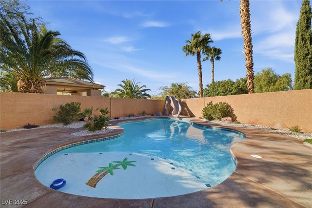 2566 Antique Blossom Avenue, Henderson, NV 89052