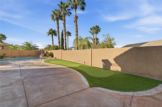 2566 Antique Blossom Avenue, Henderson, NV 89052