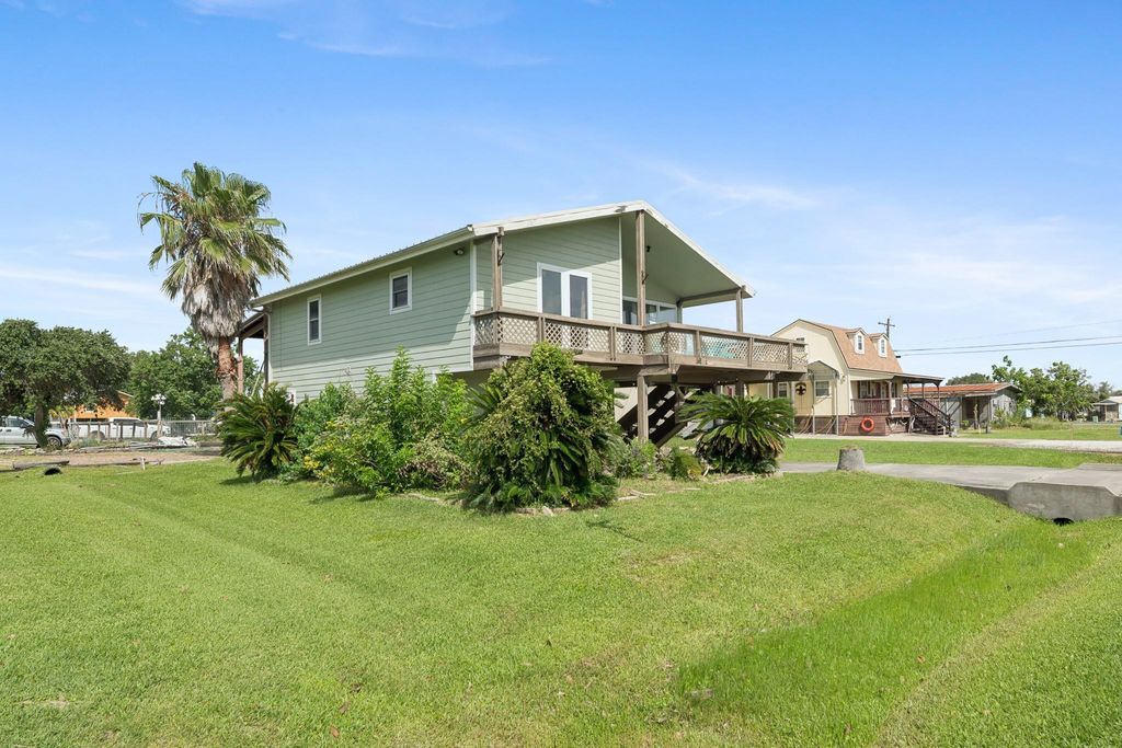 1402 Van Buren, Port O Connor, TX 77982