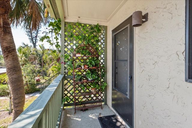 1519 PELICAN POINT DRIVE 288, Sarasota, FL 34231