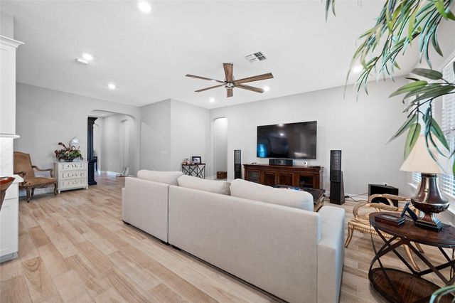 18308 LEAFMORE STREET, Lutz, FL 33548